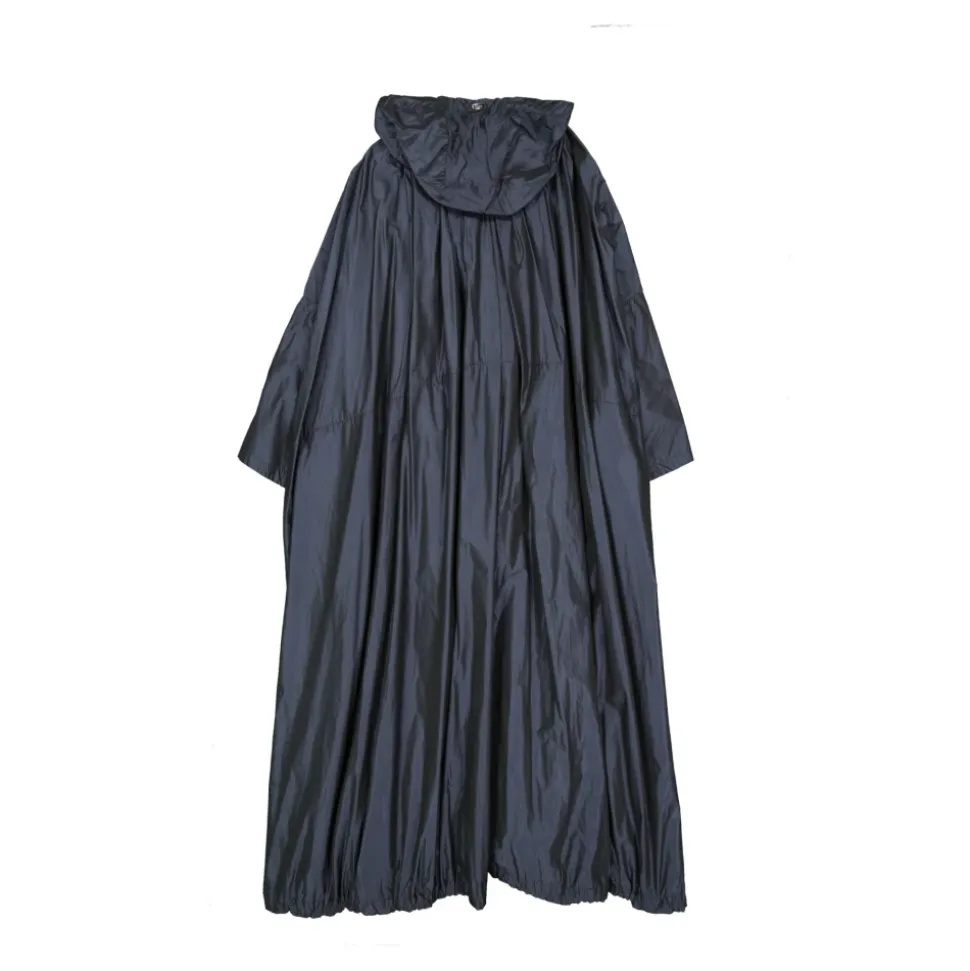 Abrigo con capucha oversized