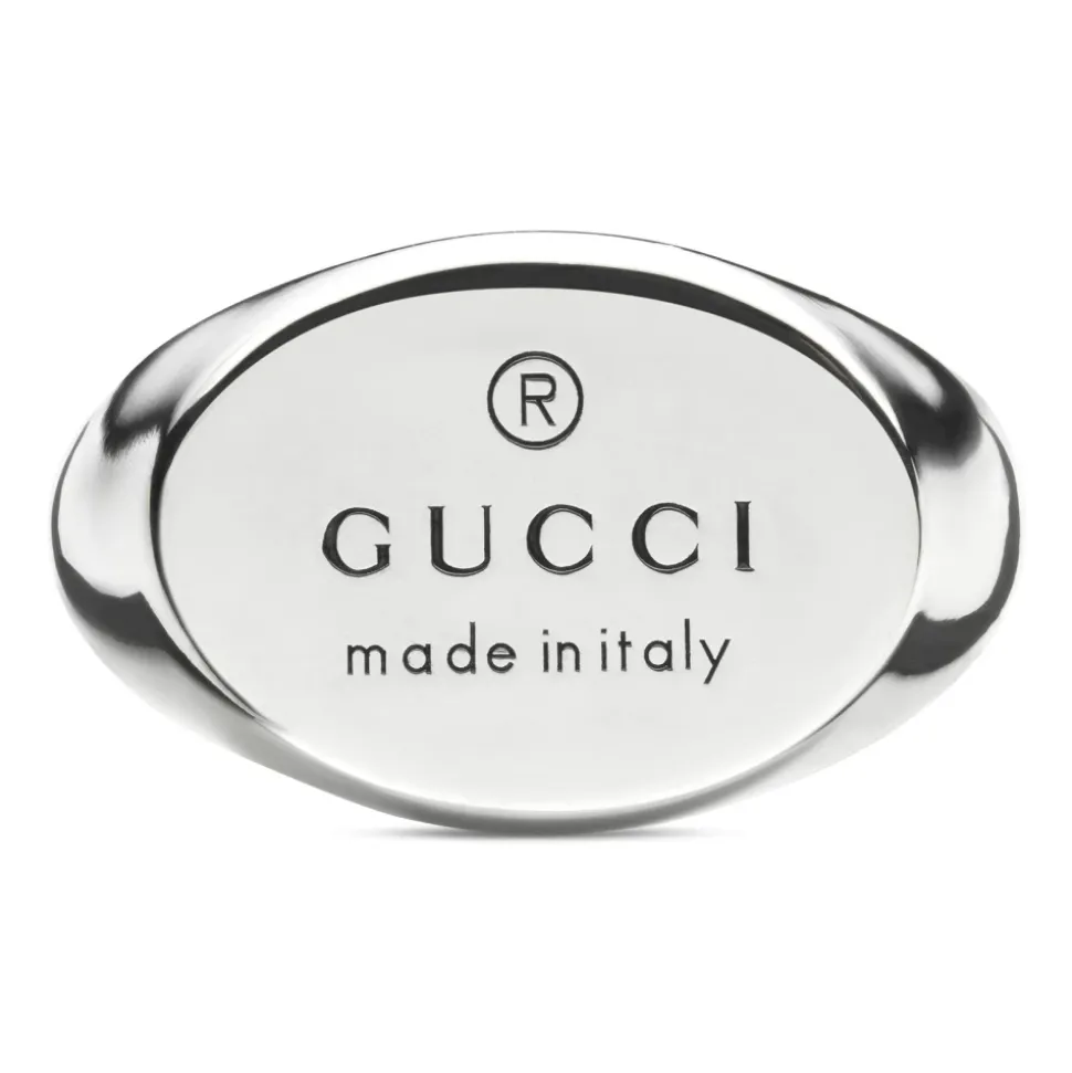 Anillo Chevalier con placa ovalada Gucci
