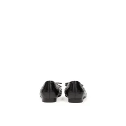 Bailarinas negras con monograma en relieve