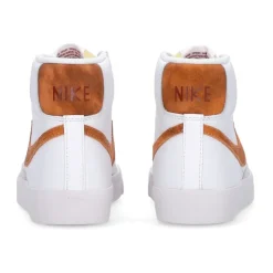 Blazer Mid 77 Sneakers