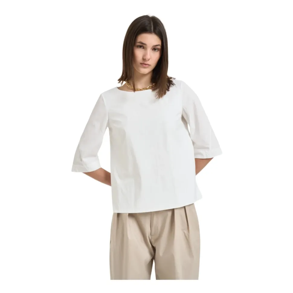 Blusa con Cuello Redondo