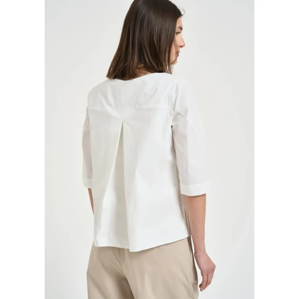 Blusa con Cuello Redondo