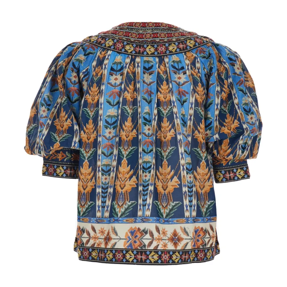 Blusa de Manga Corta con Bordado de Tapiz