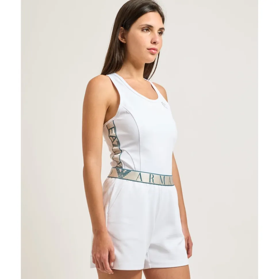 Body con banda de la marca y logo en el pecho