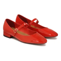 Bombas rojas de suela plana de Mary Jane