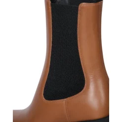 Bota de cuero