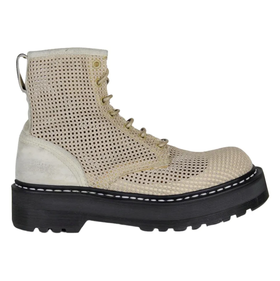 Botas con Cordones