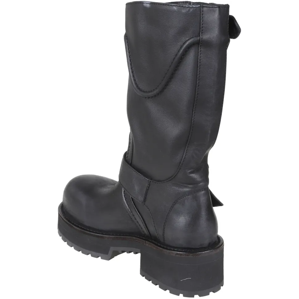 Botas con cordones