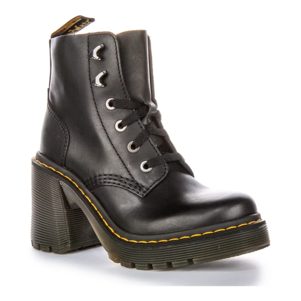 Botas de cuero con cordones