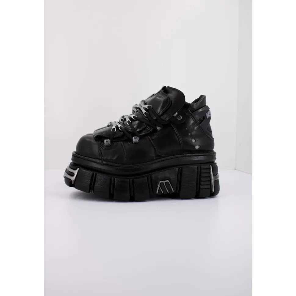 Botas Elegantes con Cordones