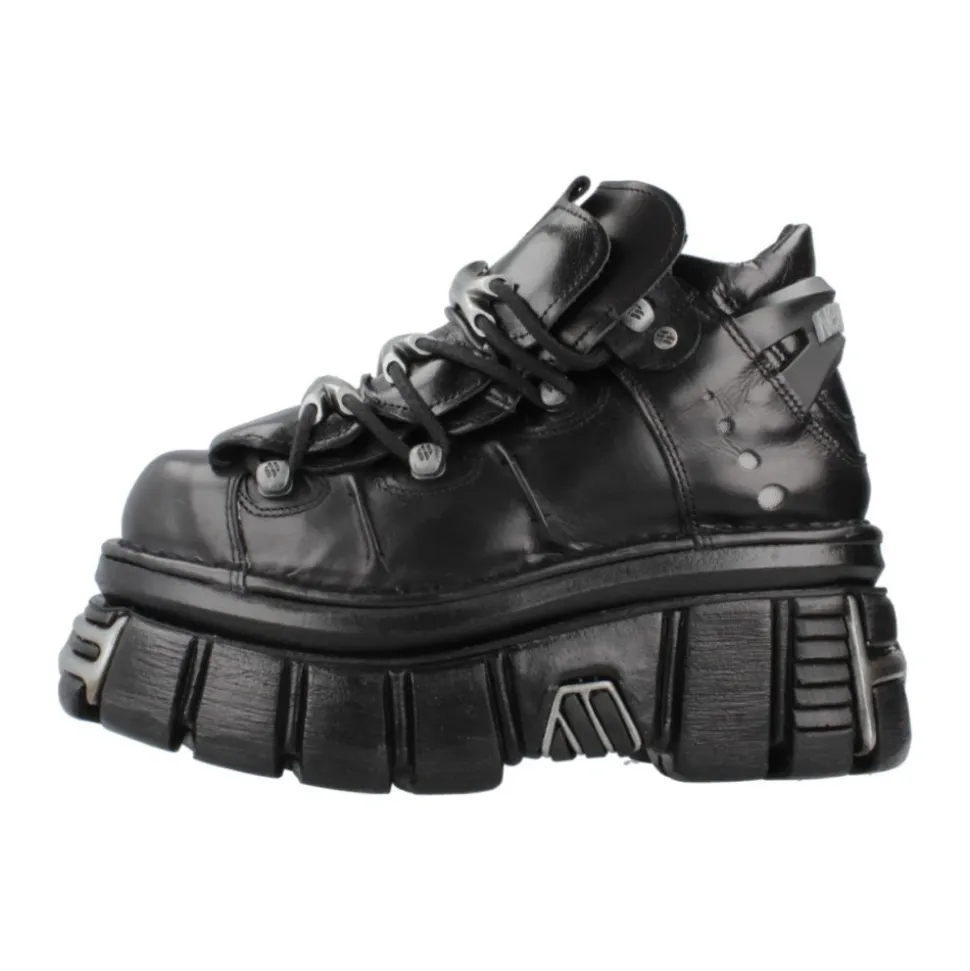 Botas Elegantes con Cordones