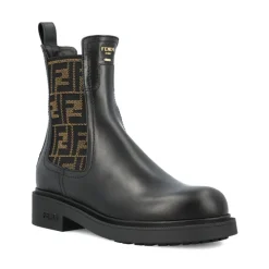 Botas Negras de Cuero con Estampado FF