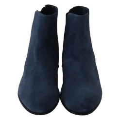 Botines de ante con tachuelas decorativas