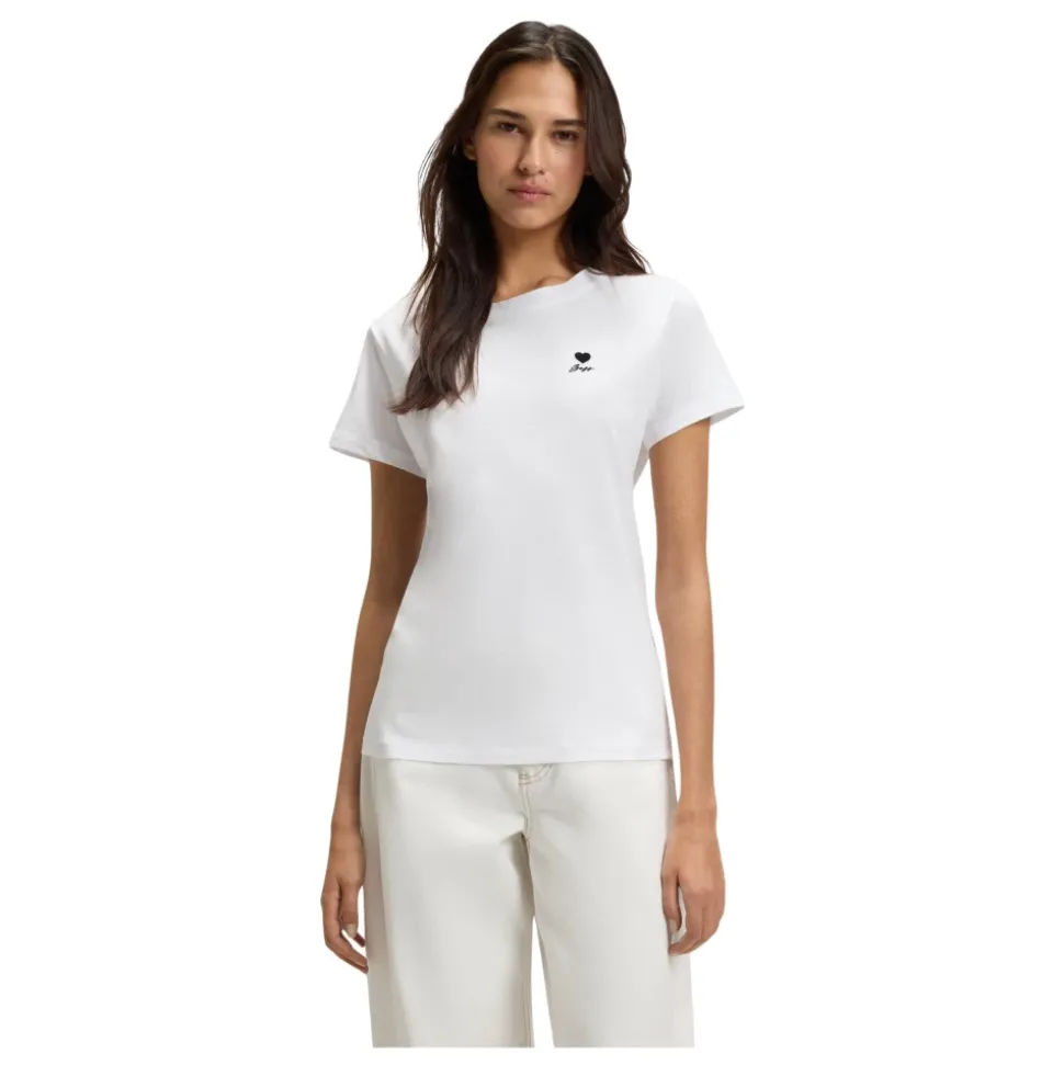 Camiseta con logo bordado