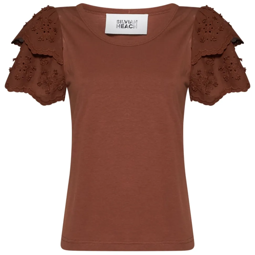 Camiseta con mangas decorativas