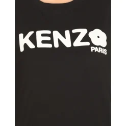 Camiseta Negra con Logo de Flor