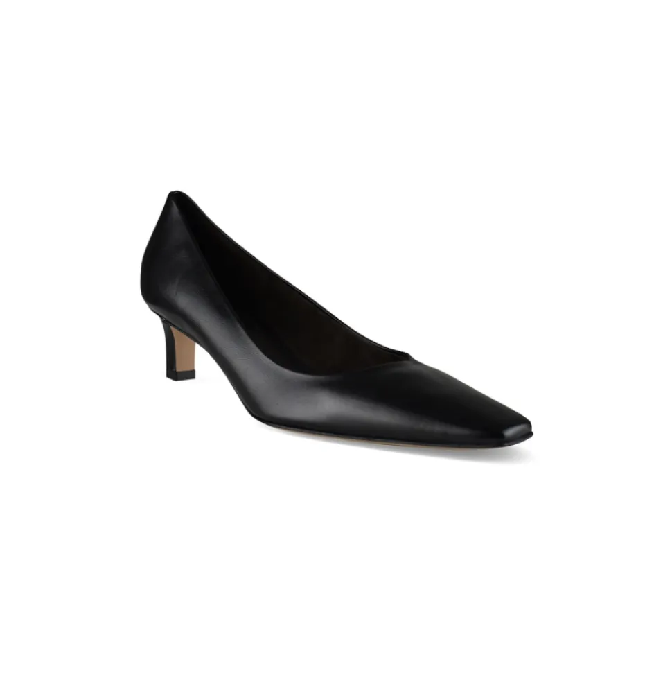Carla Pump 45