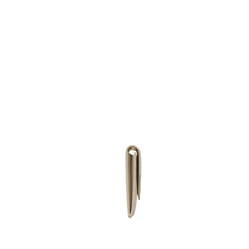 Cassandre Matelassé Flap Pouch