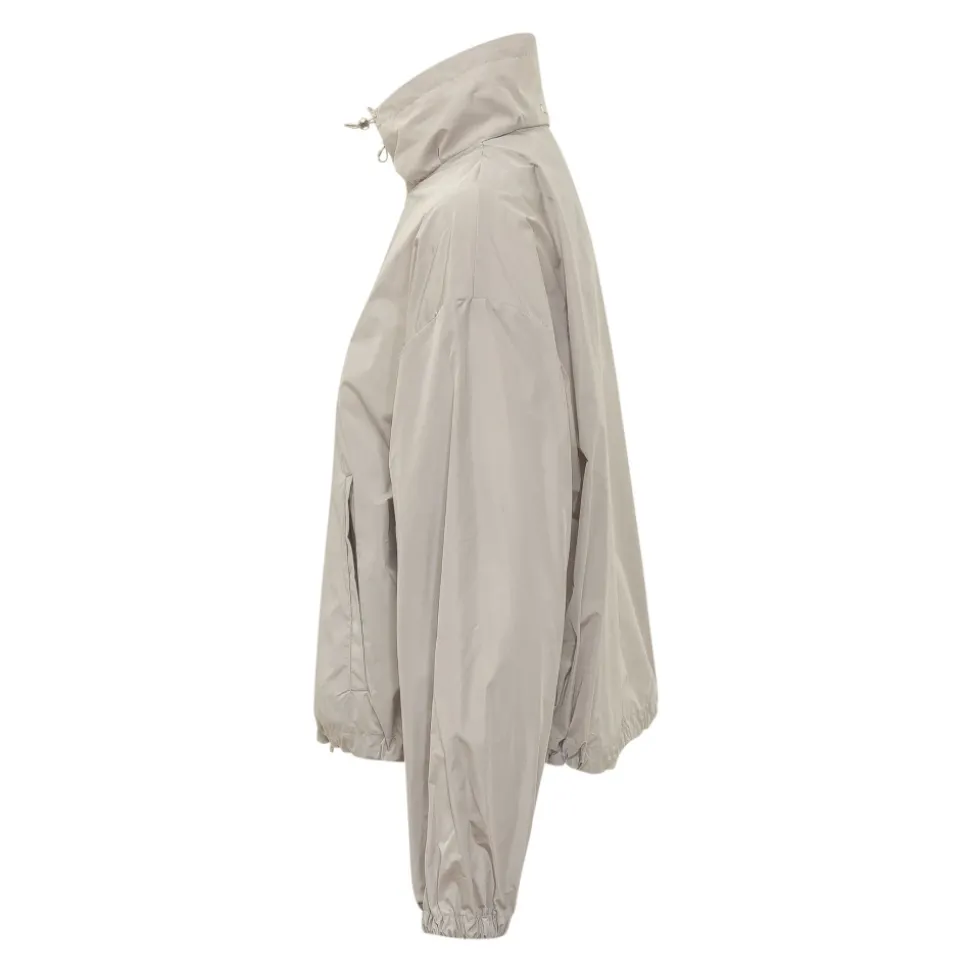 Chaqueta Corta de Cuello Alto