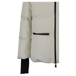 Chaqueta Corta de Plumas con Cuello Alto