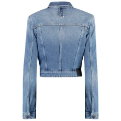 Chaqueta vaquera corta con hombreras