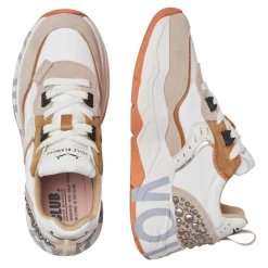 Club105 Sneakers