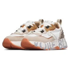Club105 Sneakers