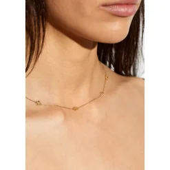 Collar con dijes