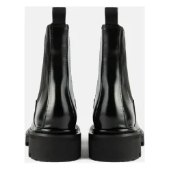 Dark Wanderers