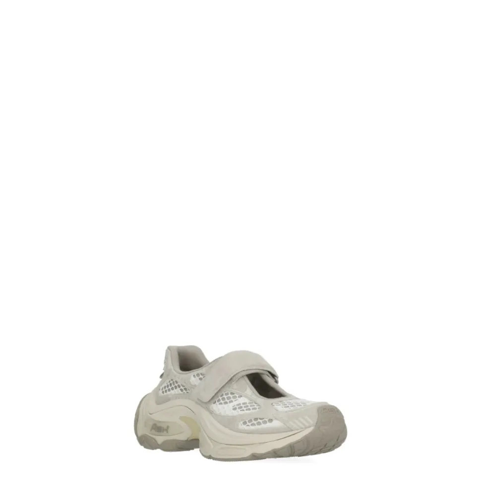 Drake Sneaker