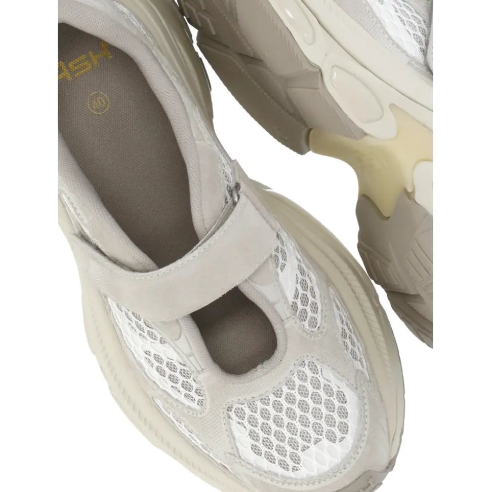 Drake Sneaker