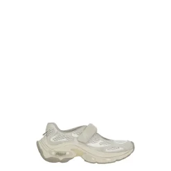 Drake Sneaker