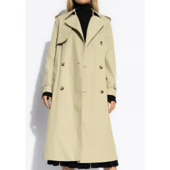 Gabardina con cinturón