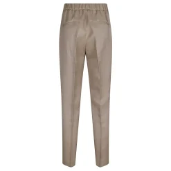 Gabardina Fluida en Pantalones de Lino