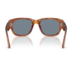 Gafas de sol elegantes en tono marrón