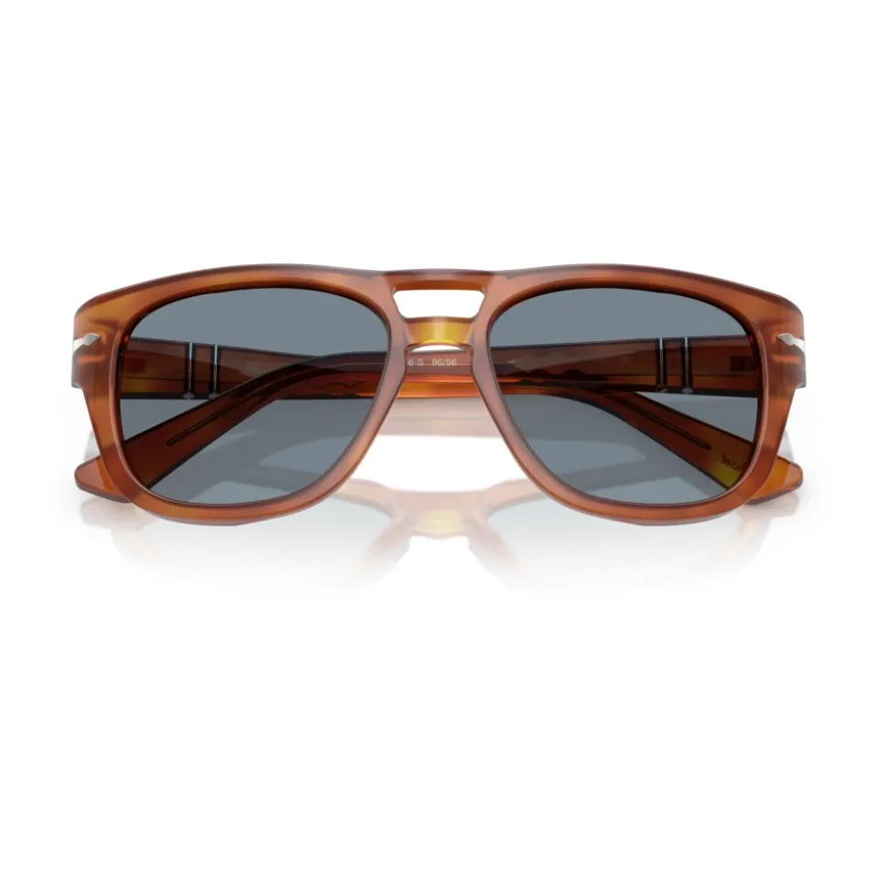 Gafas de sol elegantes en tono marrón