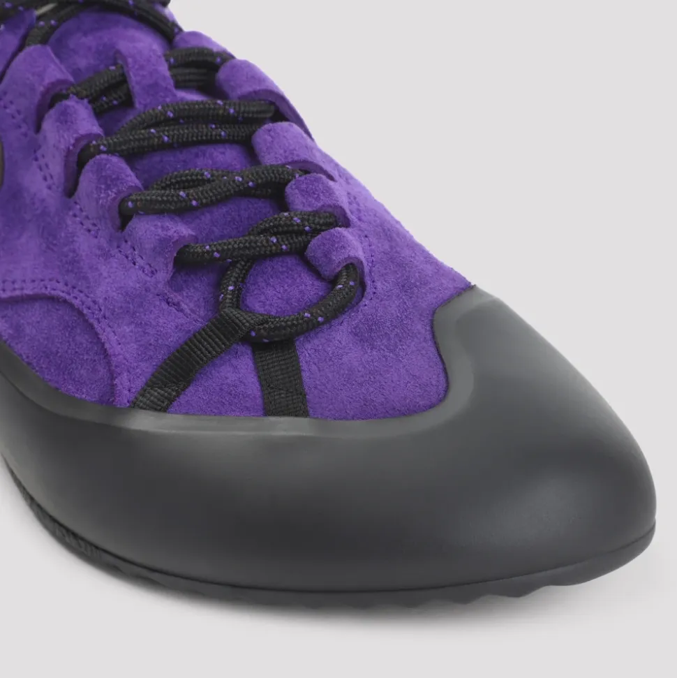 Grip Sneaker