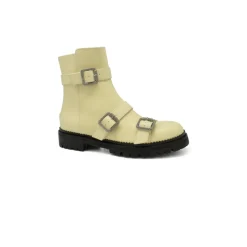 Hank Flat Boots