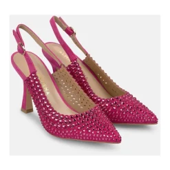 High heeled shoe
