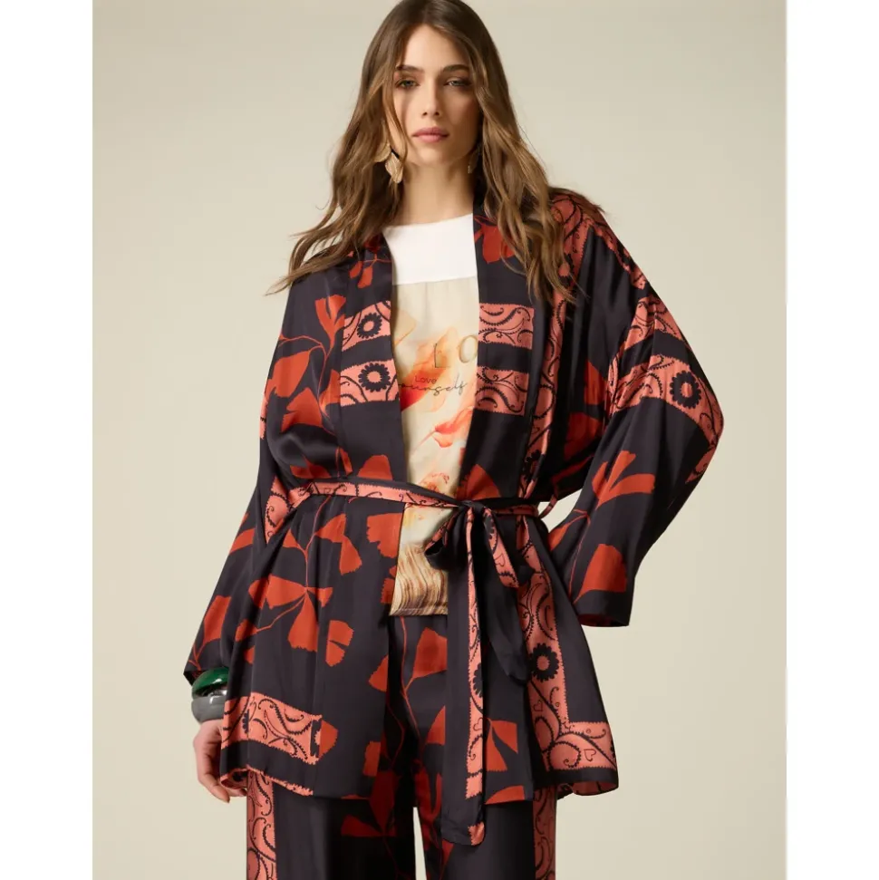 Kimono de satén viscosa
