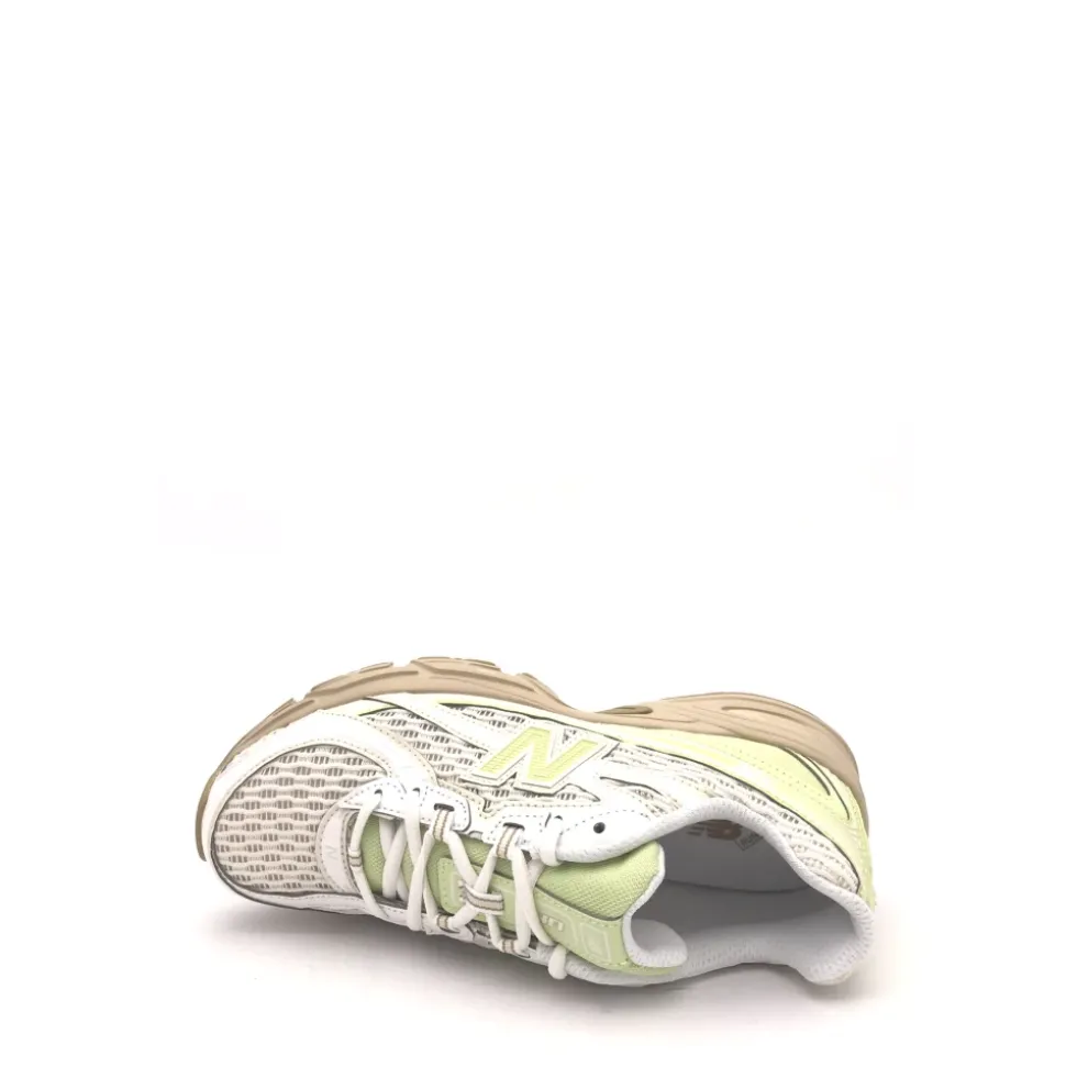 740 Knit Shoes