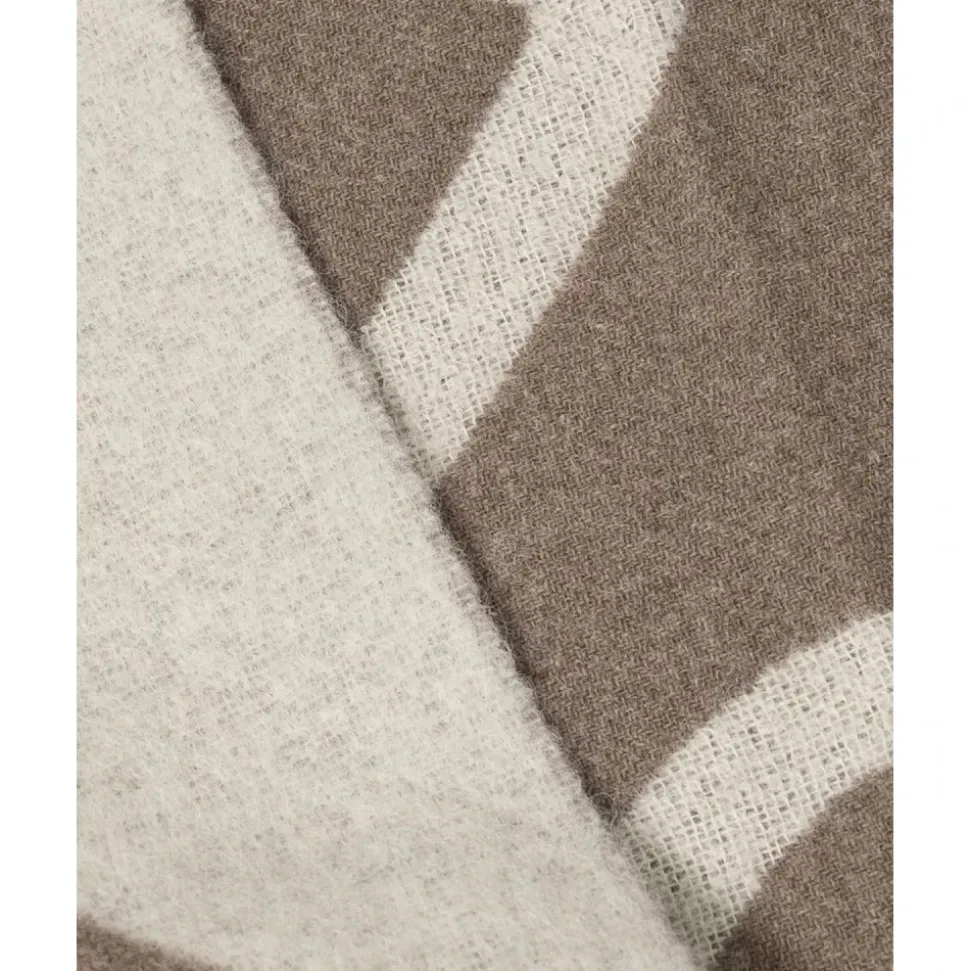K/Signature Woven Scarf