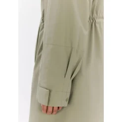 Liandra Parka
