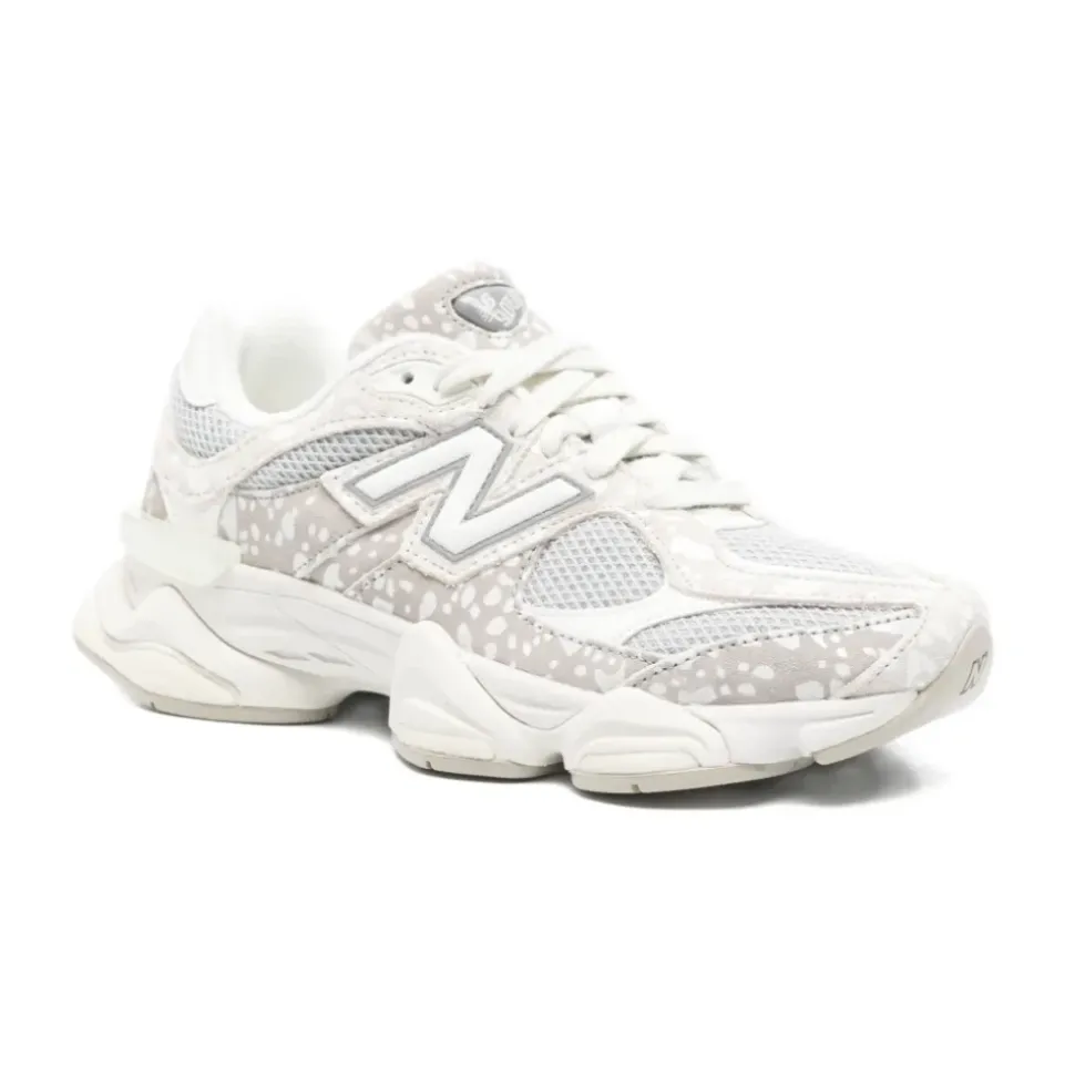 9060 Lifestyle Sneaker