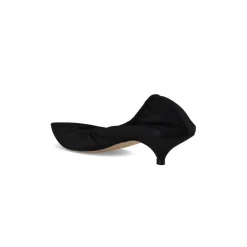 Liisa Pump