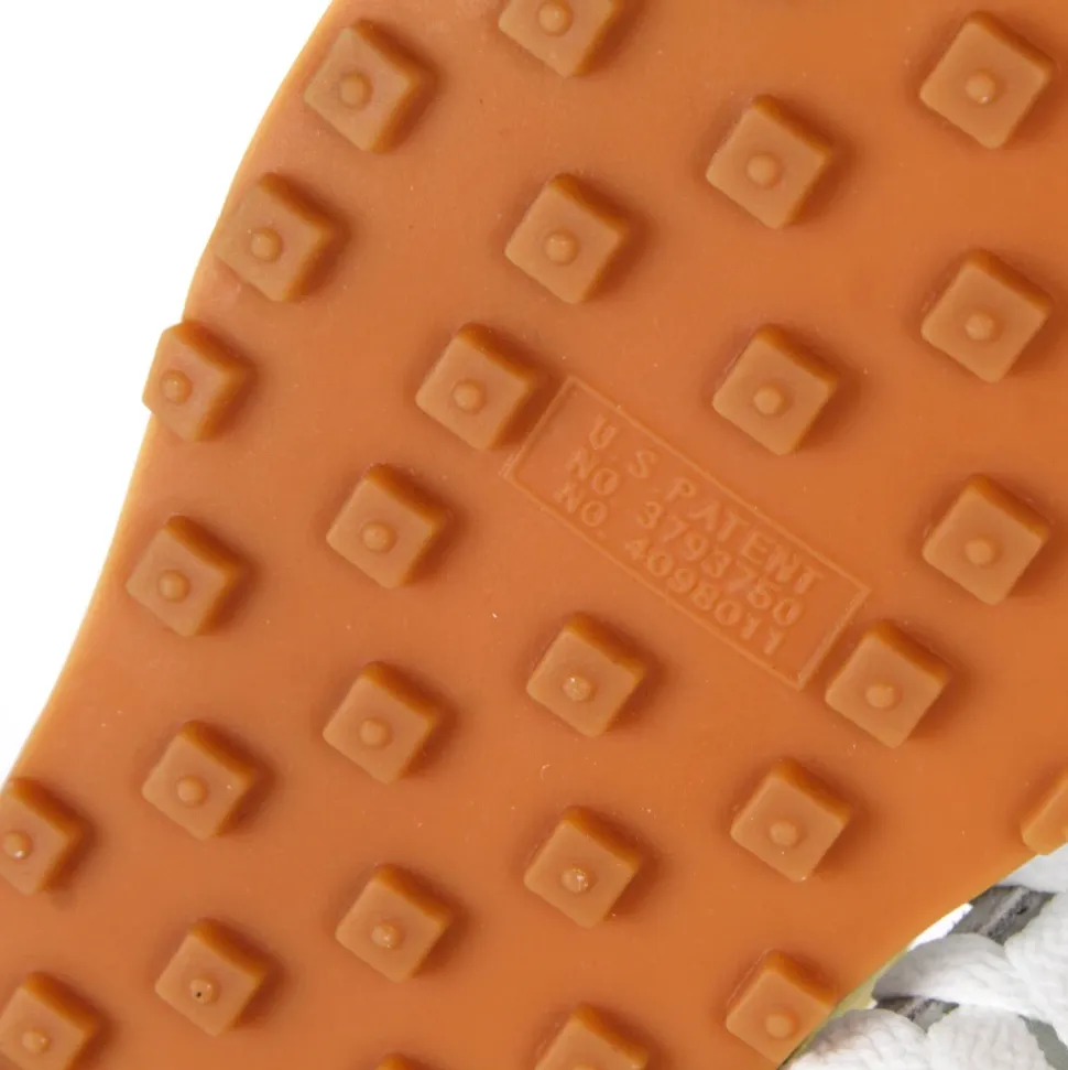 Low-Top Sneaker Summit