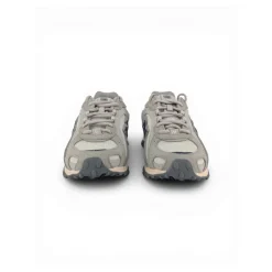204L Sneakers