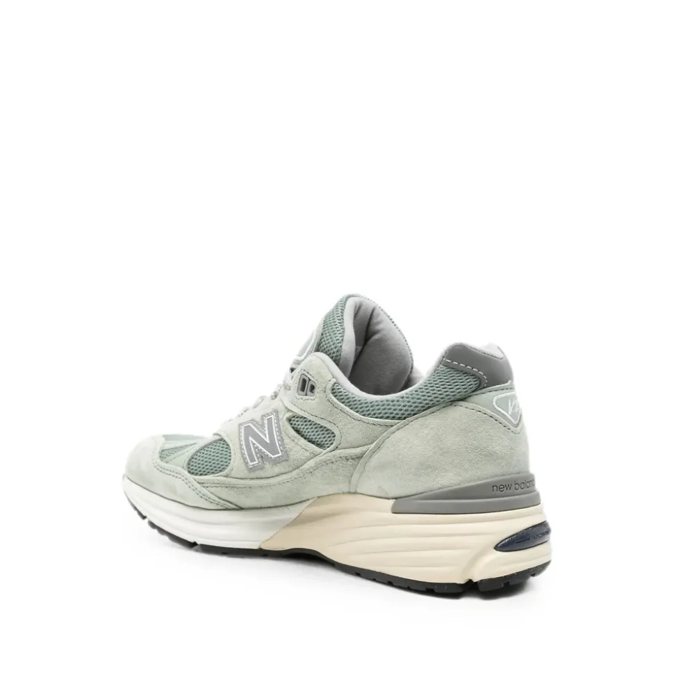 Made in UK 991v2