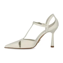 Maura Pump