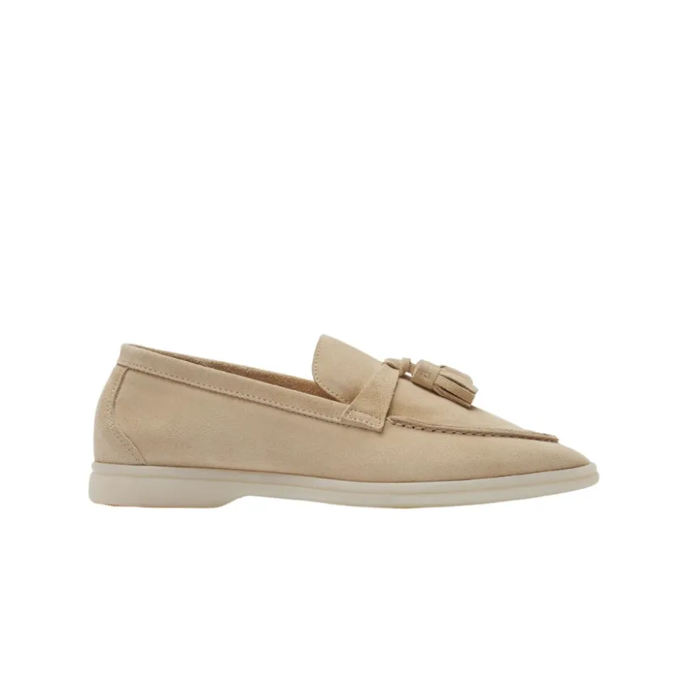 Mocasín Ligero con Borlas en Ante